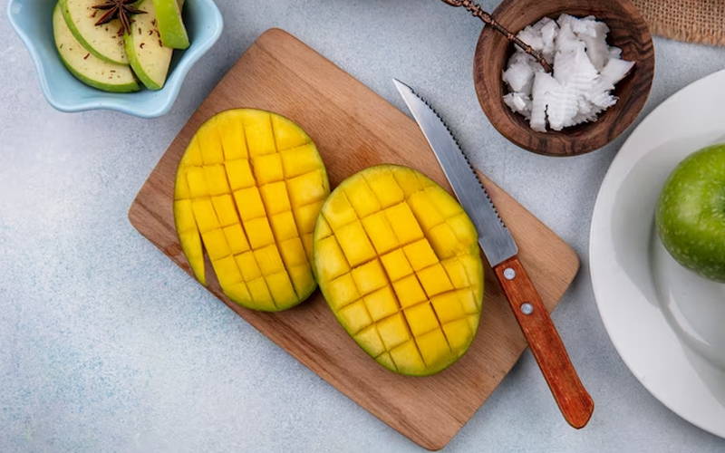 The Difference Between African Mango and Regular Mango